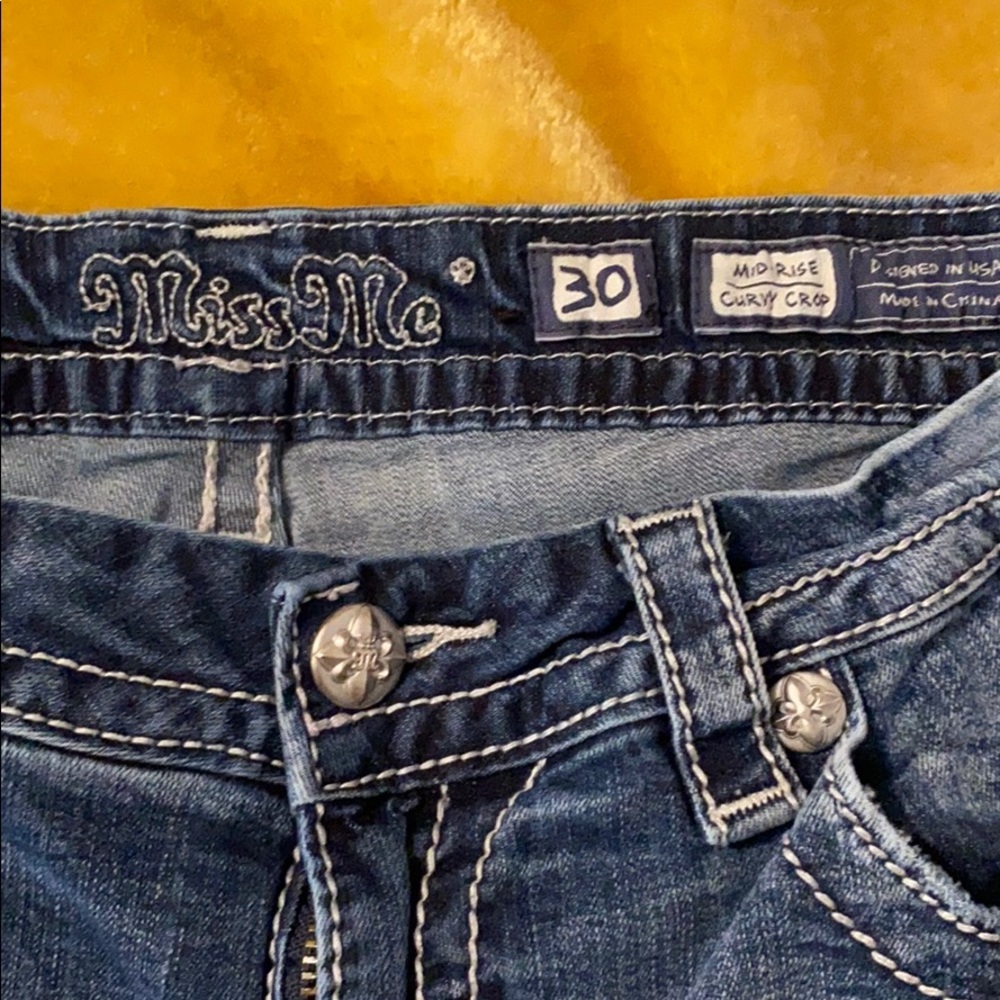 Miss me crop jeans in good condition